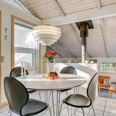 Merte - 300m From The Sea In Ne Jutland By Interhome Holiday home Hals